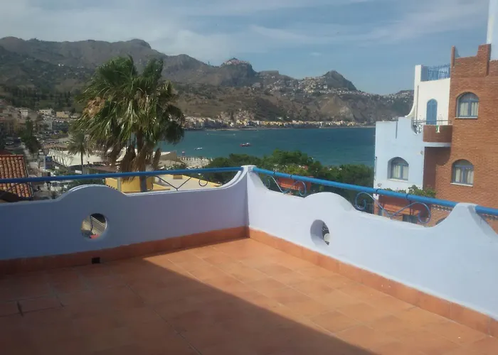 Villa Athena Giardini Naxos